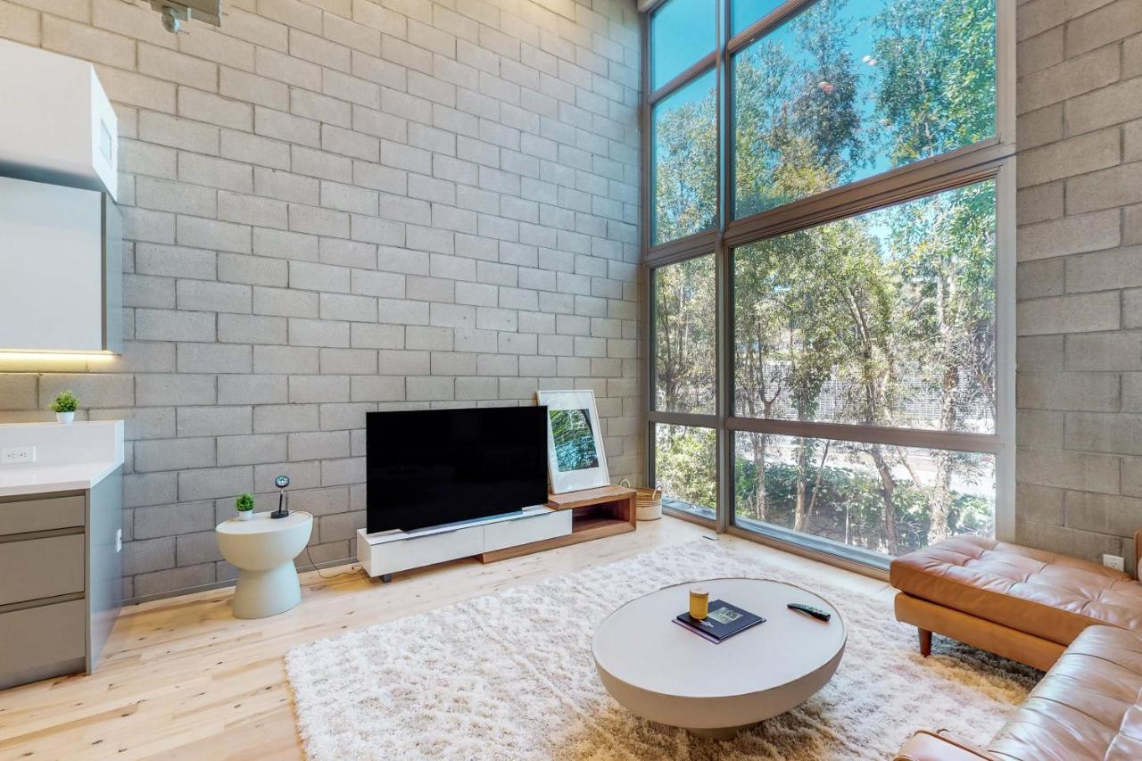 Modern Loft-Style Townhouse In Los Angeles Bagian luar foto