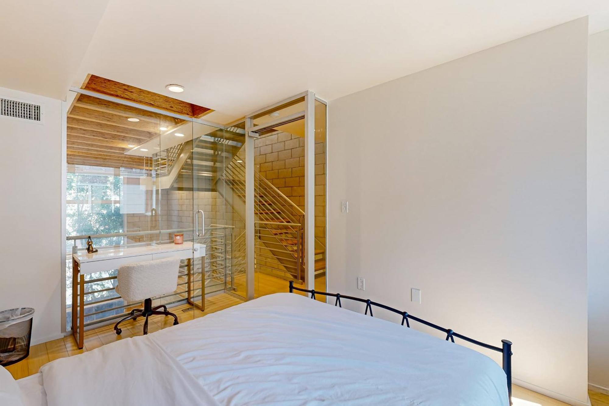 Modern Loft-Style Townhouse In Los Angeles Bagian luar foto