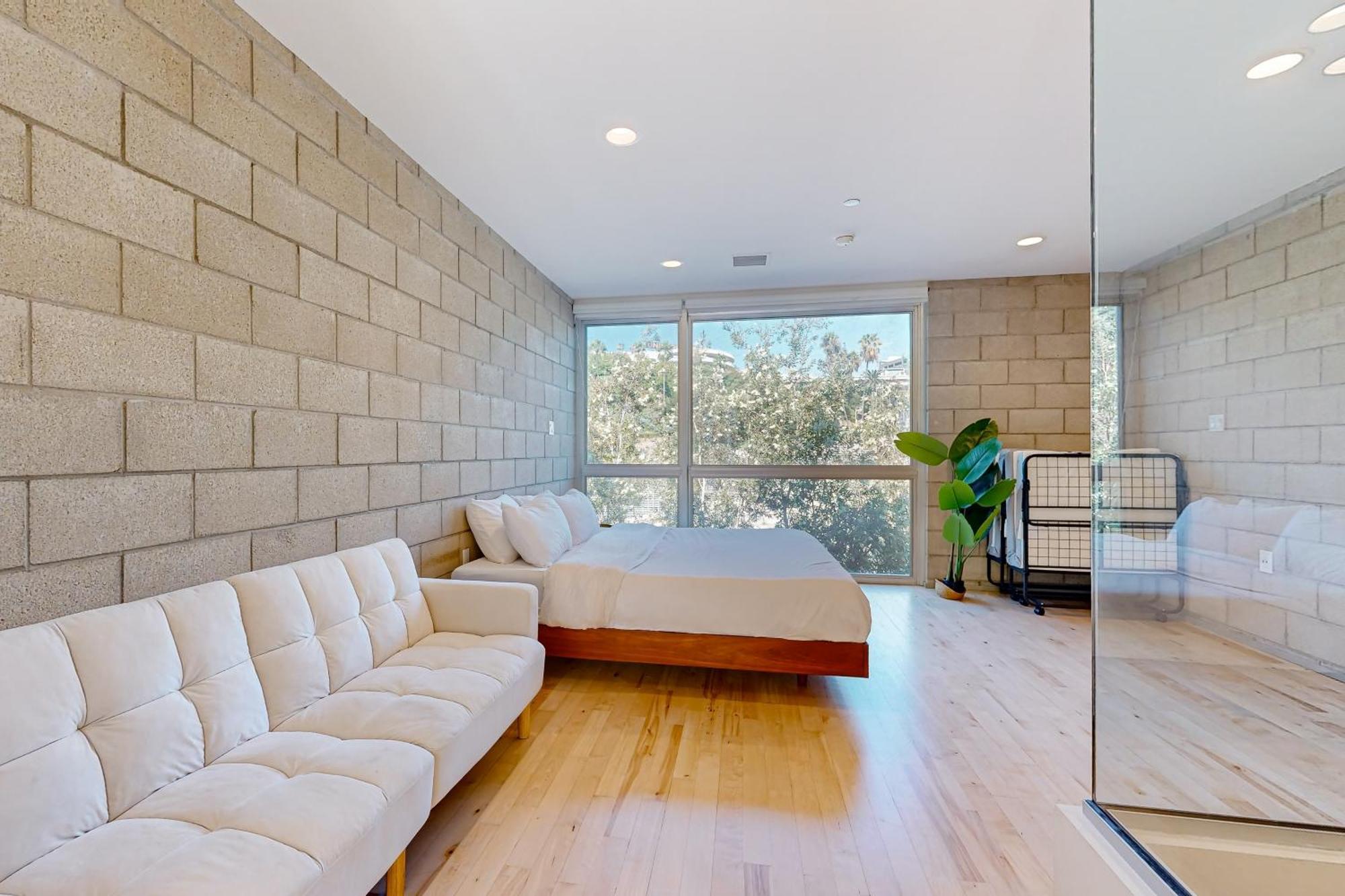 Modern Loft-Style Townhouse In Los Angeles Bagian luar foto
